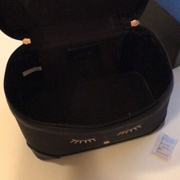 New Vegan Leather Cat Makeup Bag Duo - Picture 4 of 11